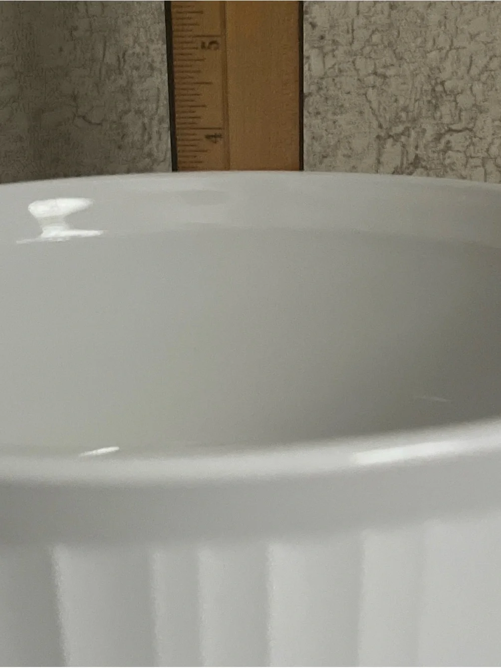 Corning ware French White Round Casserole Dish Stoneware 2.5 Qt Ribbed F-1-B EUC